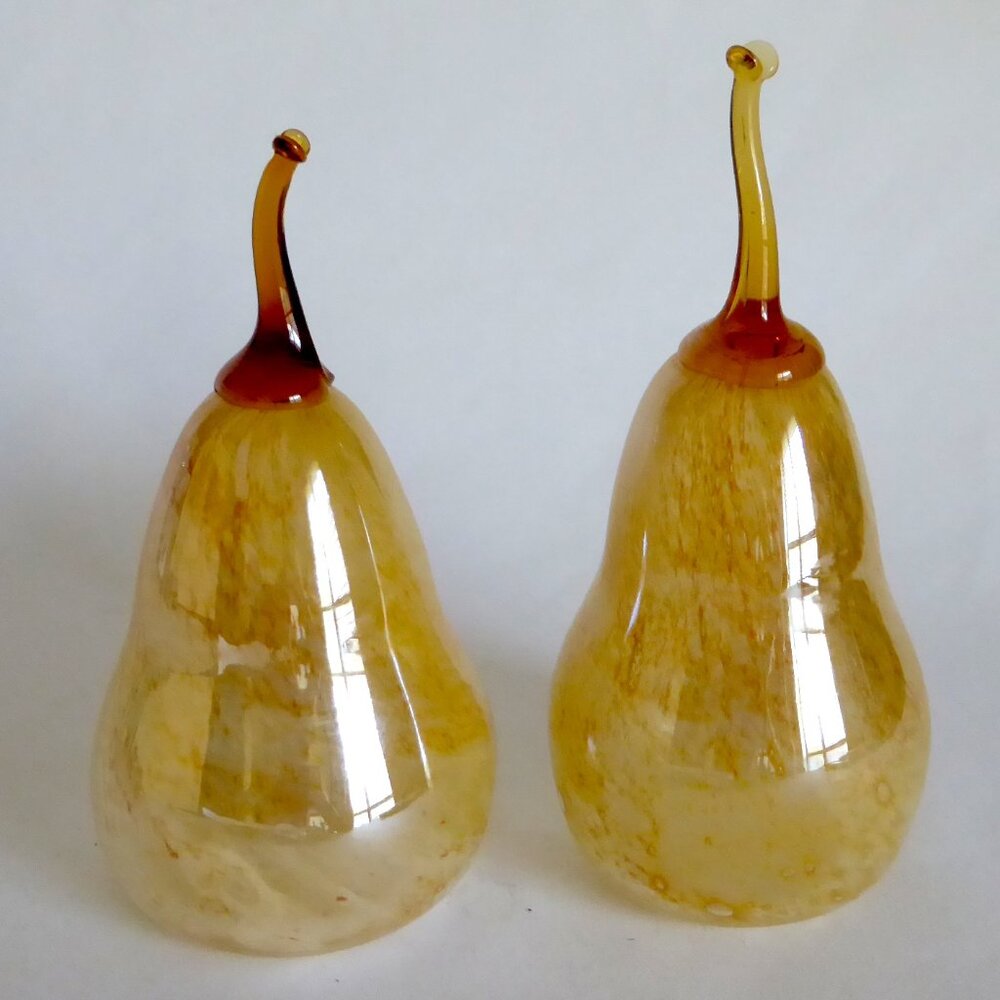 NEW VINTAGE HAND BLOWN HAND CRAFTED GLASS PEAR FRUIT SCULPTURE DECORATION SET